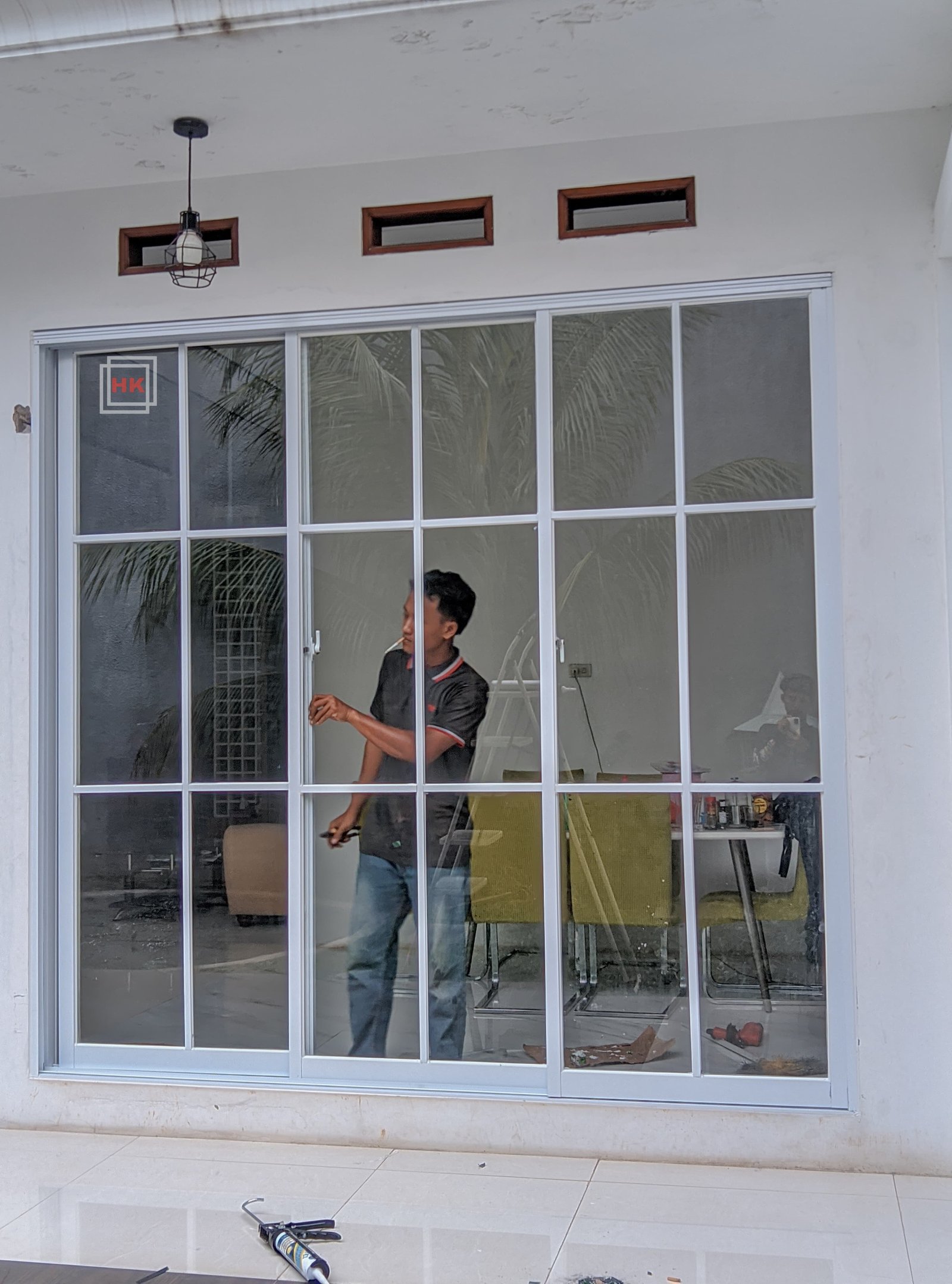 Sliding Door