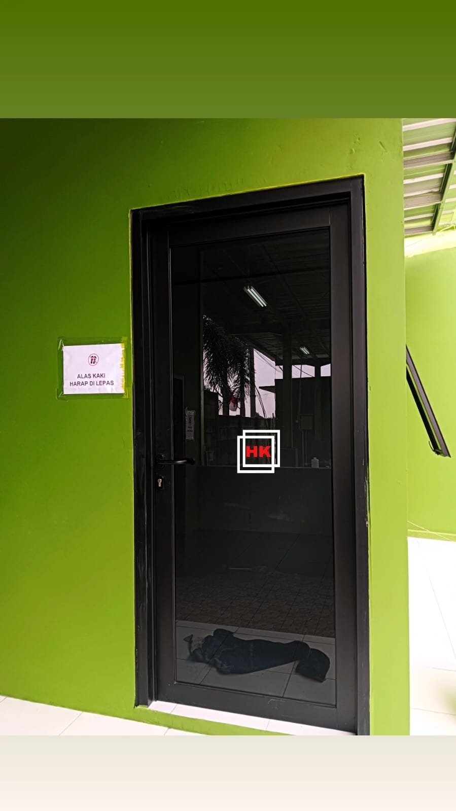 Pintu Swing