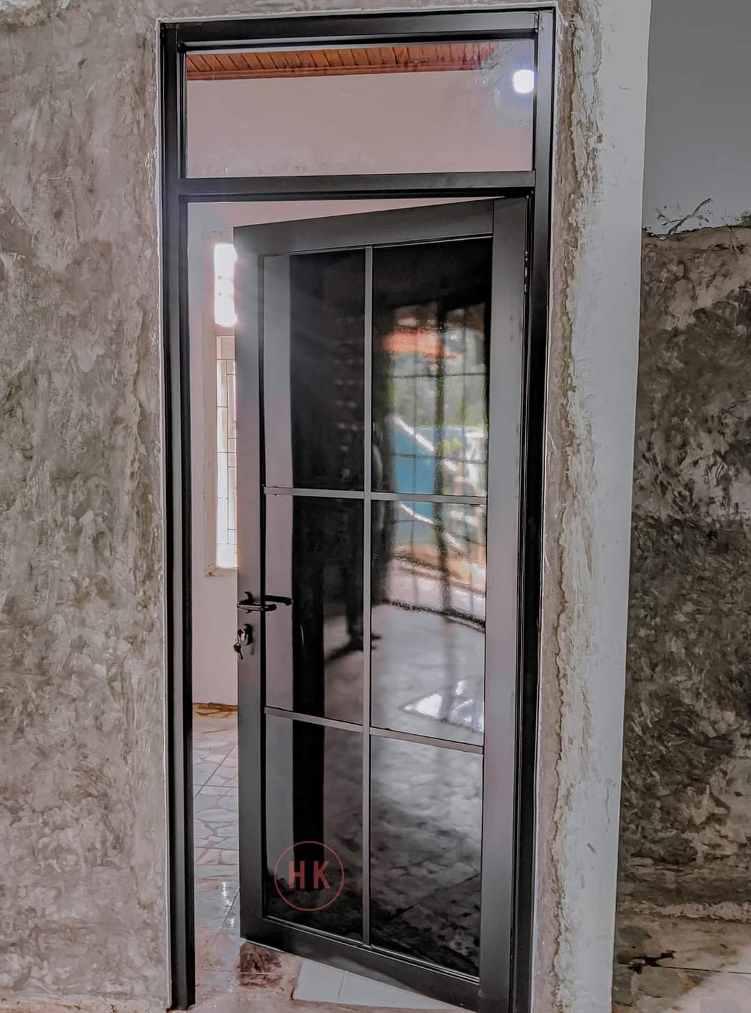 Pintu Swing