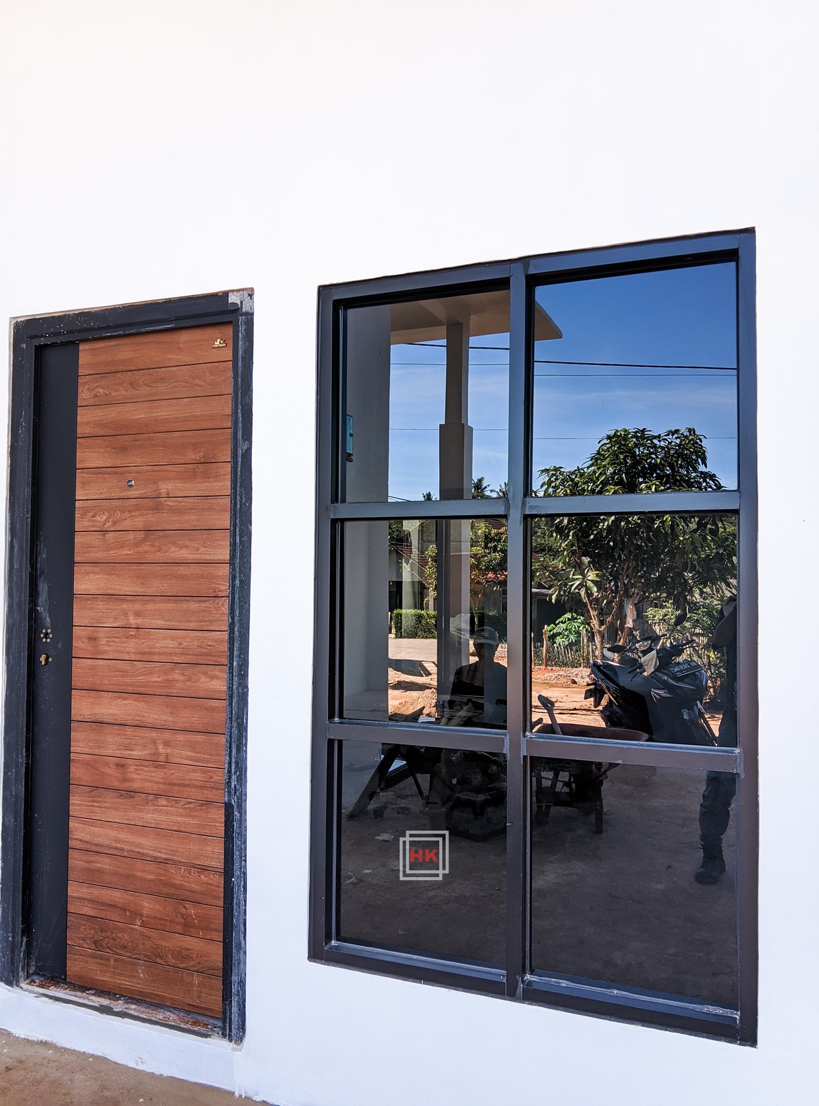 Fixed Glass