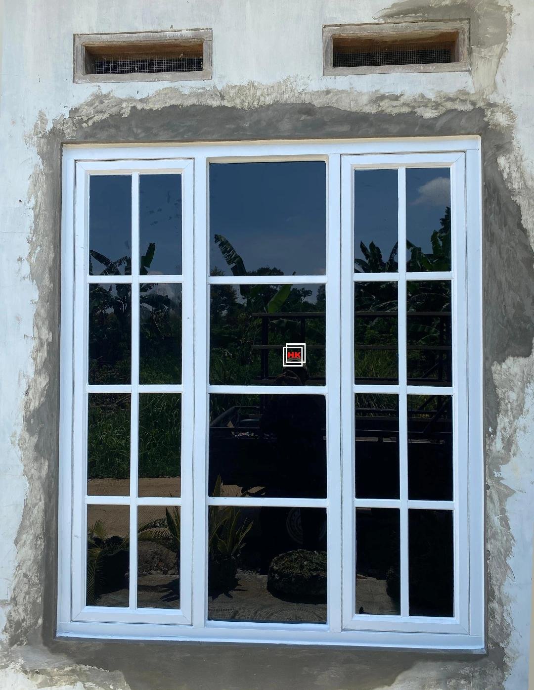 Jendela Kombinasi Kaca Mati