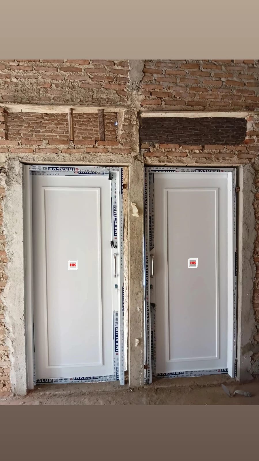 Pintu Single