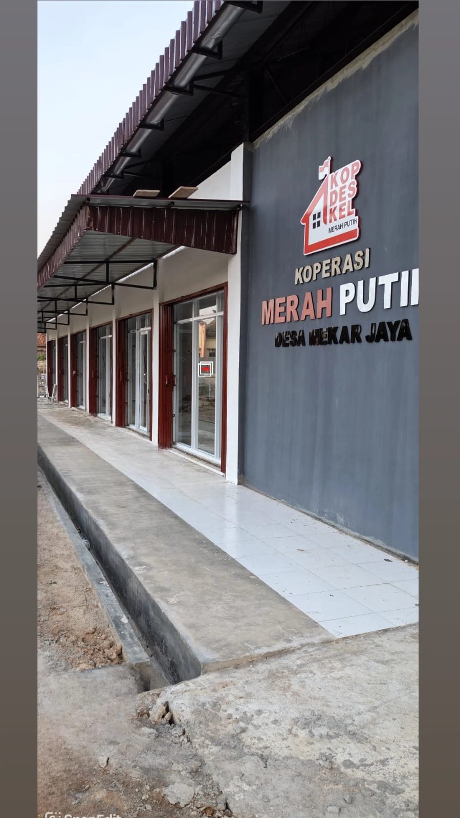 Partisi Kaca